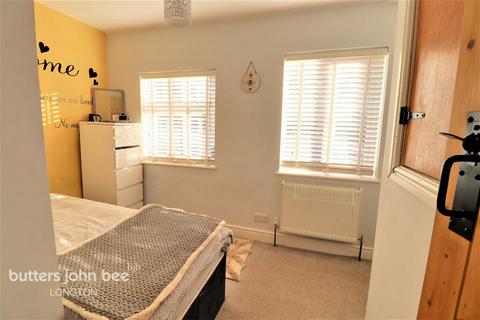 32 Cheadle Road, Forsbrook, Stoke-on-trent, ST11 9BX
