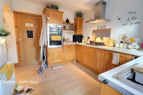32 Cheadle Road, Forsbrook, Stoke-on-trent, ST11 9BX