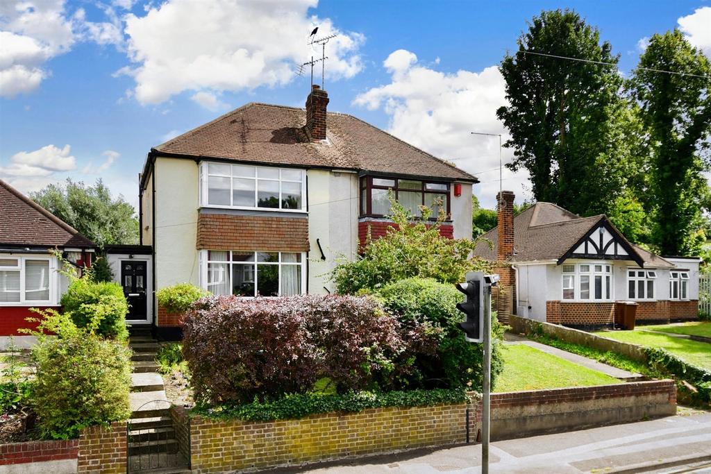 Woodlands Road, Gillingham, Kent 3 bed semidetached house for sale £