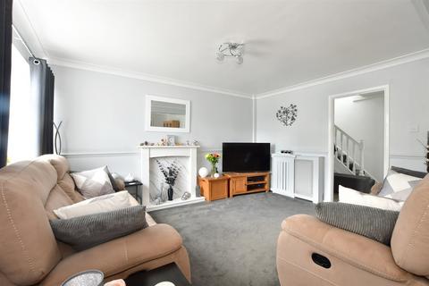 30 Stansted Close, Hornchurch, RM12 5PT