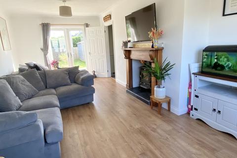 47 Trevithick Crescent, Hayle, TR27 4AZ