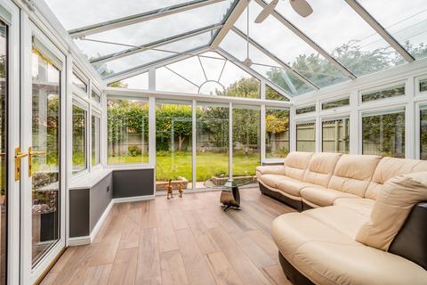 6 Falcon Way, Brackley, NN13 6PZ
