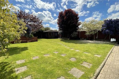 4 bedroom bungalow for sale, Woolifers Avenue, Corringham, Essex, SS17