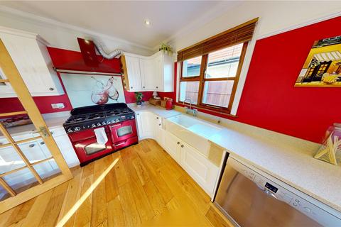 2 Woolifers Avenue, Corringham, Stanford-le-hope, SS17 9AU