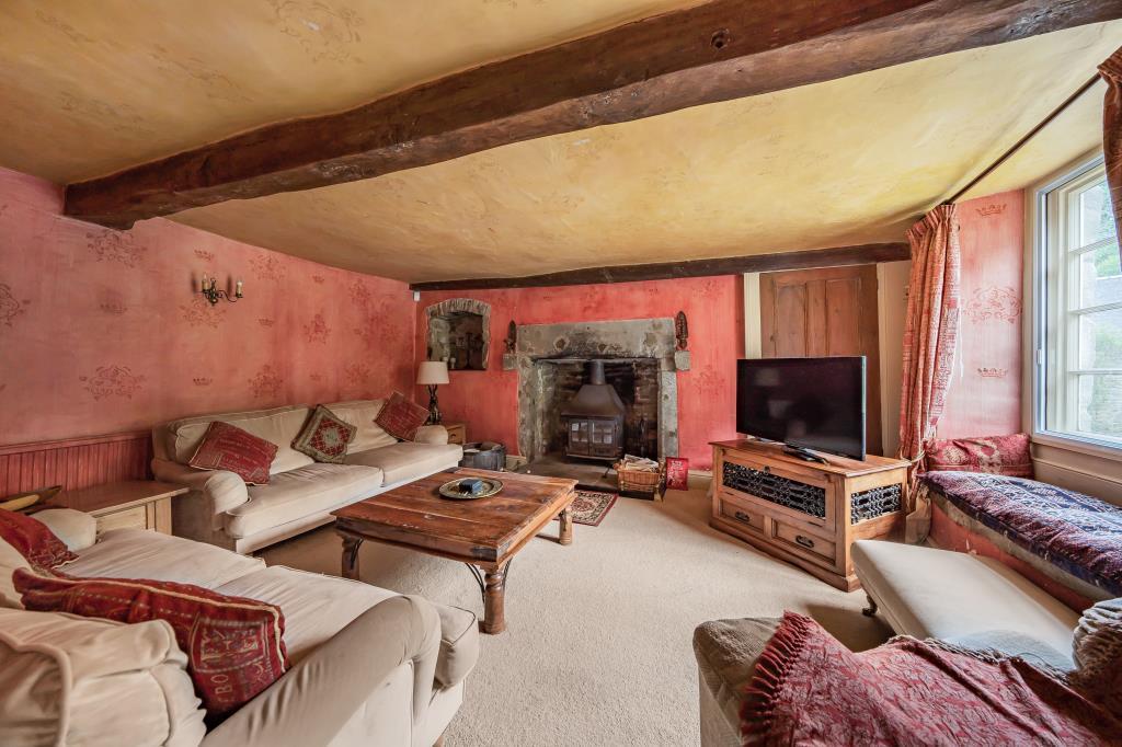 Forest of Dean, Gloucestershire, GL16 5 bed detached house for sale £