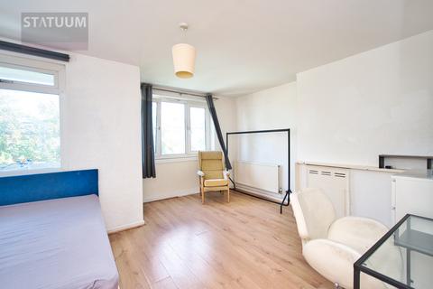 4 bedroom maisonette to rent, Harpley Square, Bethnal Green, Mile End, London, E1