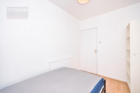 undefined, Harpley Square, Bethnal Green, Mile End, London, E1