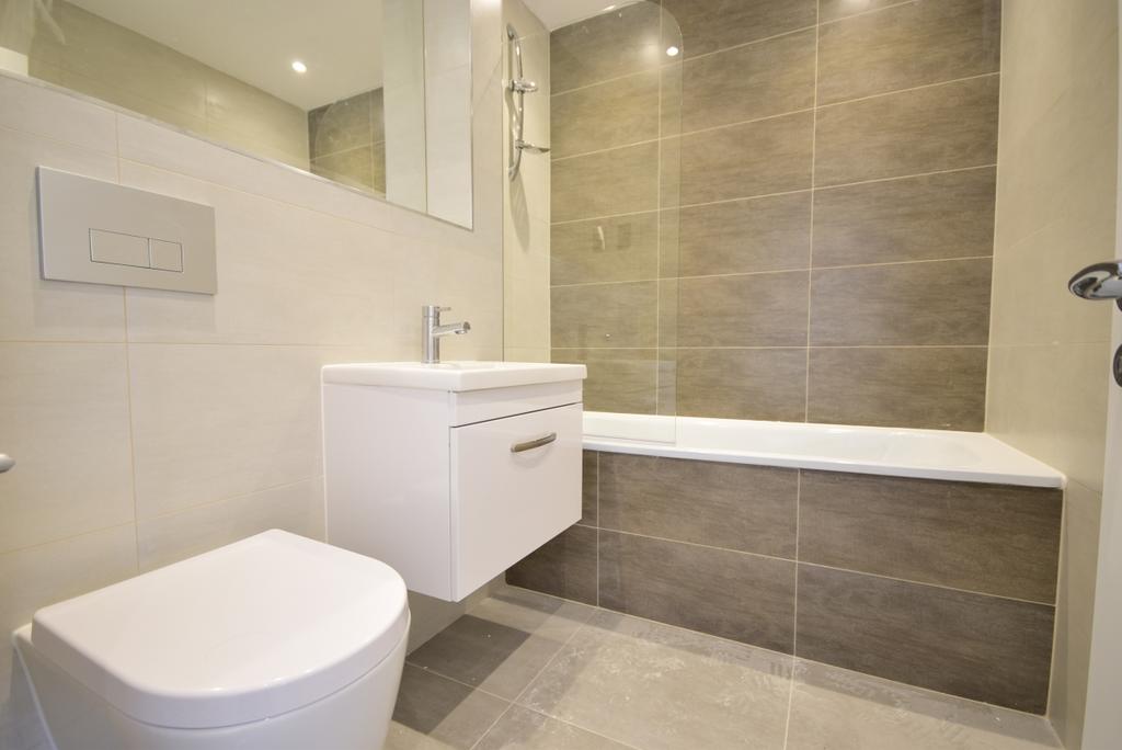 Kent House Bathroom