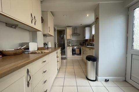29 Ebrington Road, Exeter, EX2 8JS