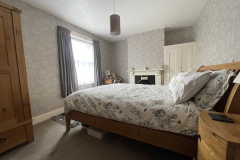 29 Ebrington Road, Exeter, EX2 8JS