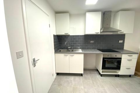 Studio to rent, 262 Kingston Road Ilford IG1 1PG