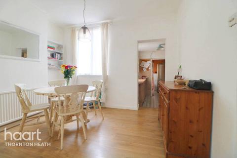 29 Malcolm Road, London, SE25 5HE