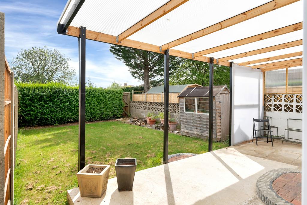 Rutland Road, Stamford, PE9 3 bed terraced house for sale £240,000