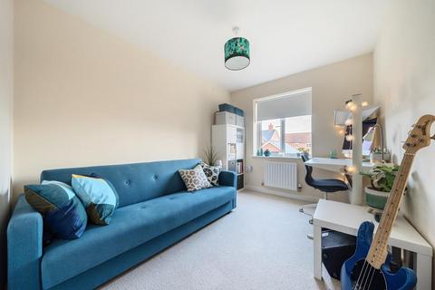 21 Burrows Crescent, Chipping Norton, OX7 5TZ