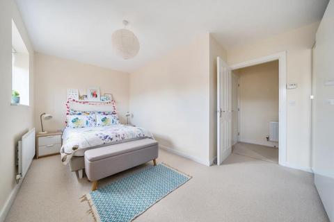 21 Burrows Crescent, Chipping Norton, OX7 5TZ