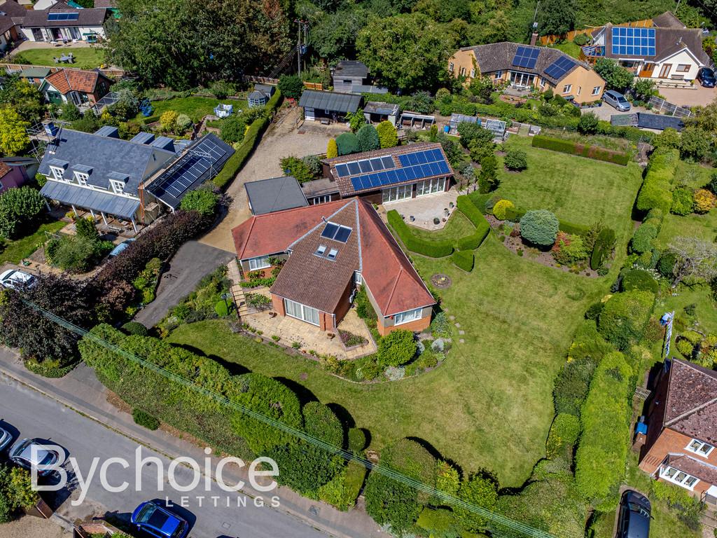 Hall road, Lavenham 3 bed detached bungalow to rent £2,000 pcm (£462 pw)