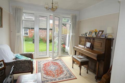 3 bedroom semi-detached house for sale, Kings Road, Firswood
