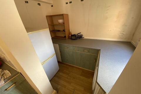 1 bedroom terraced house to rent, Castle Boulevard, City, NG7 1FD