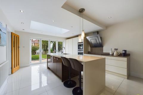 4 bedroom detached house for sale, Rowley Bank, Stafford