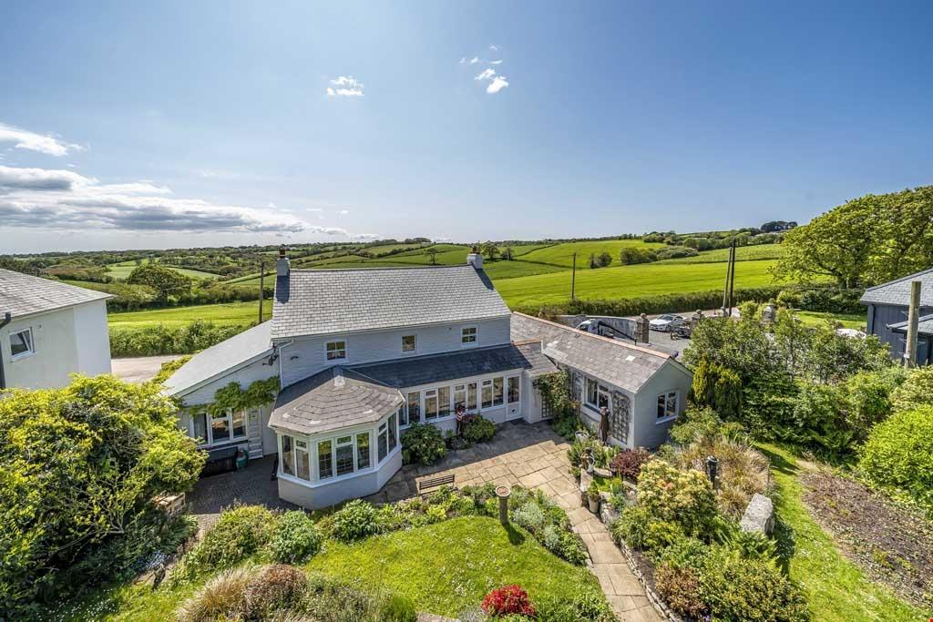 Porth Kea, Truro, Cornwall 4 bed detached house for sale £795,000