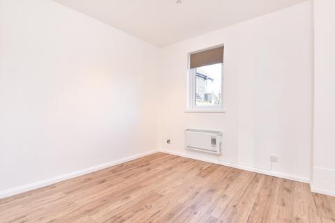 1 bedroom maisonette to rent, Bradfield Close, Burpham, Guildford, GU4