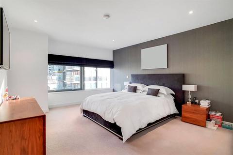 3 bedroom flat to rent, Landmark West Tower, 22 Marsh Wall, London