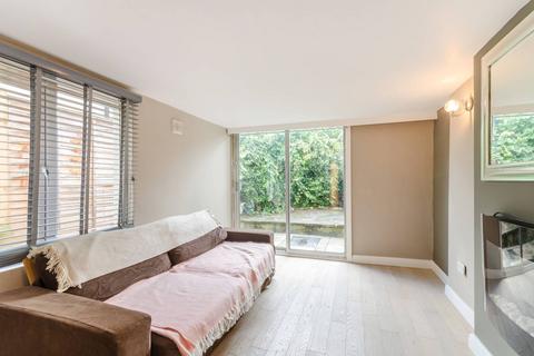 1 bedroom flat to rent, Merton Road, West Hill, London, SW18