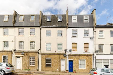 1 bedroom flat to rent, Merton Road, West Hill, London, SW18