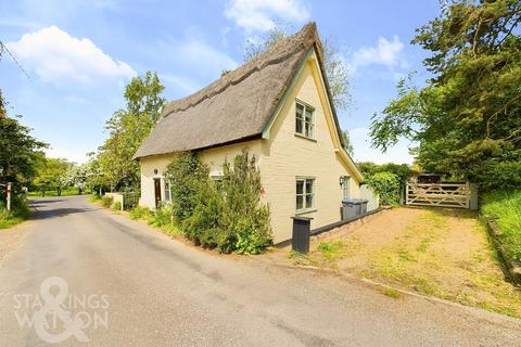 2 bedroom cottage for sale, Bramfield Road, Walpole, Halesworth