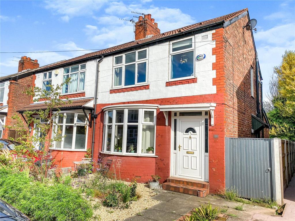 Homestead Crescent, Didsbury... 3 bed semidetached house £350,000