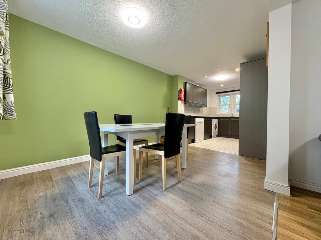 Apartment in Leeds - View 2