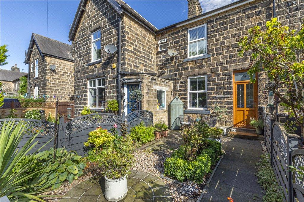 Bingley Road, Menston, Ilkley, West Yorkshire 2 bed terraced house for