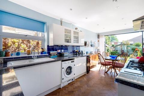 25 Bourne Road, Bexley, DA5 1LW