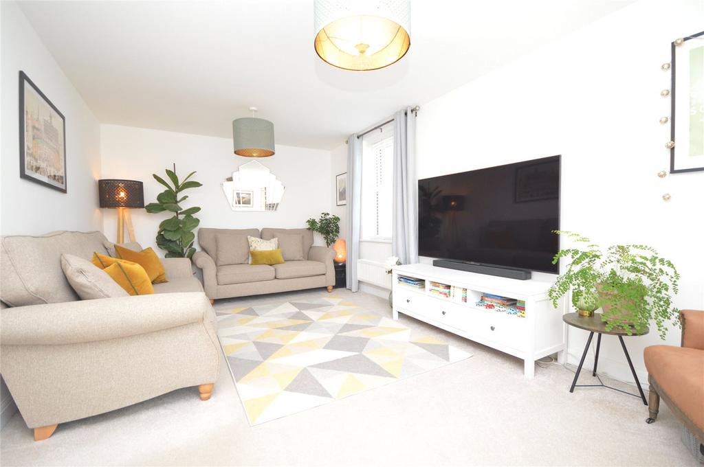 Poppy Road, Somerton, Somerset, TA11 3 bed detached house for sale £