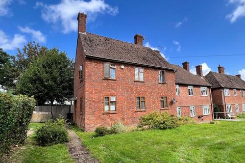 3 bedroom end of terrace house for sale, Stone Green, Stone in Oxney