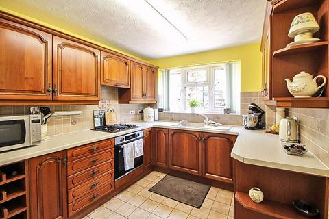 23 Botany Drive, Upper Gornal, Dudley, DY3 3XT