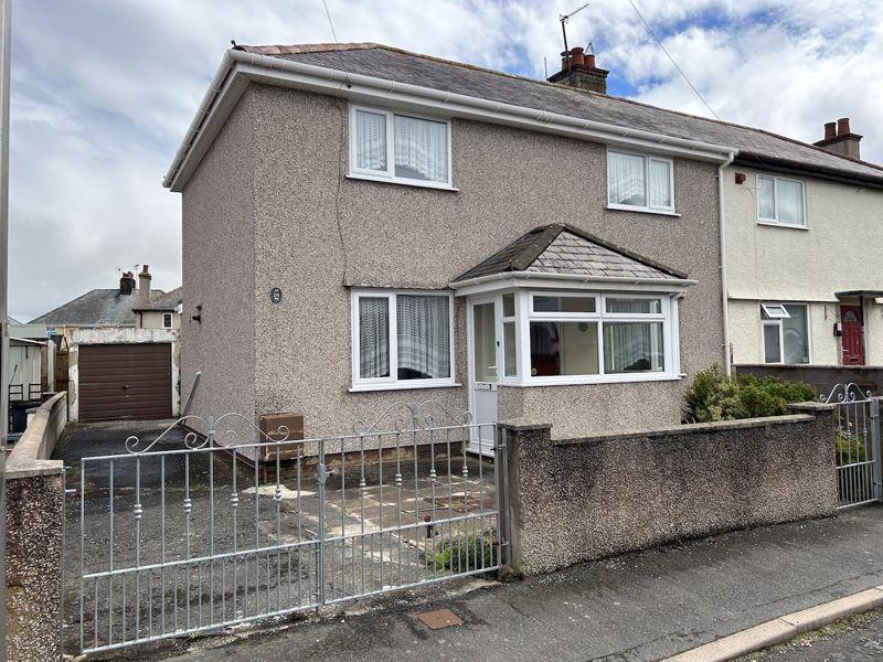 Walton Crescent, Llandudno Junction 3 bed semidetached house £165,000