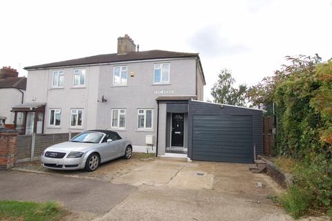 5 bedroom semi-detached house for sale - West Thurrock