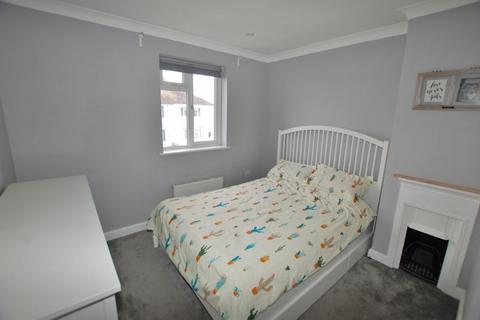 5 bedroom semi-detached house for sale - West Thurrock