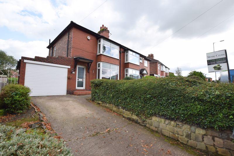 Mosley Common Road, Worsley M28 1AH 2 bed semidetached house for sale
