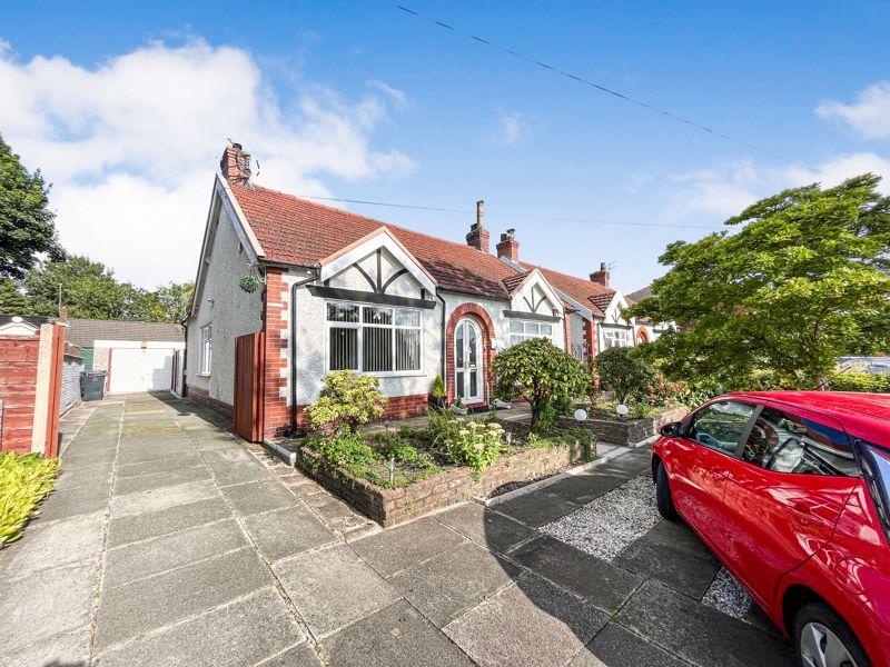 Countess Lane, Radcliffe 2 bed detached bungalow for sale £325,000