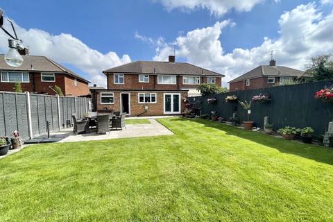 4 bedroom semi-detached house for sale, Millers Ley, Dunstable