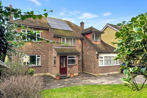 3 Bankside, South Croydon, CR2 7BL