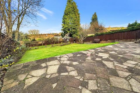 3 Bankside, South Croydon, CR2 7BL