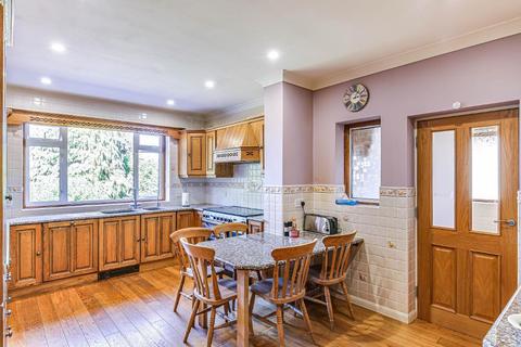 3 Bankside, South Croydon, CR2 7BL