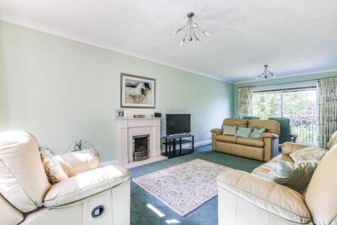 3 Bankside, South Croydon, CR2 7BL