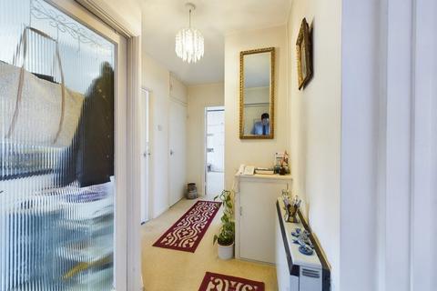 29 Rydal Way, Ruislip, HA4 0RX