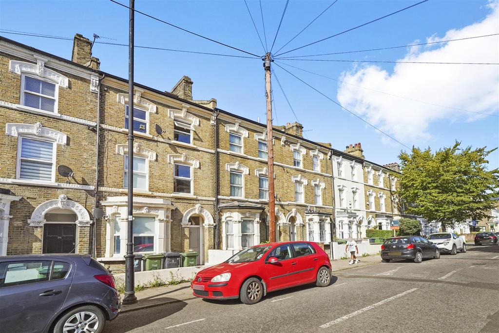 Ferndale Road, London 1 bed property £1,900 pcm (£438 pw)