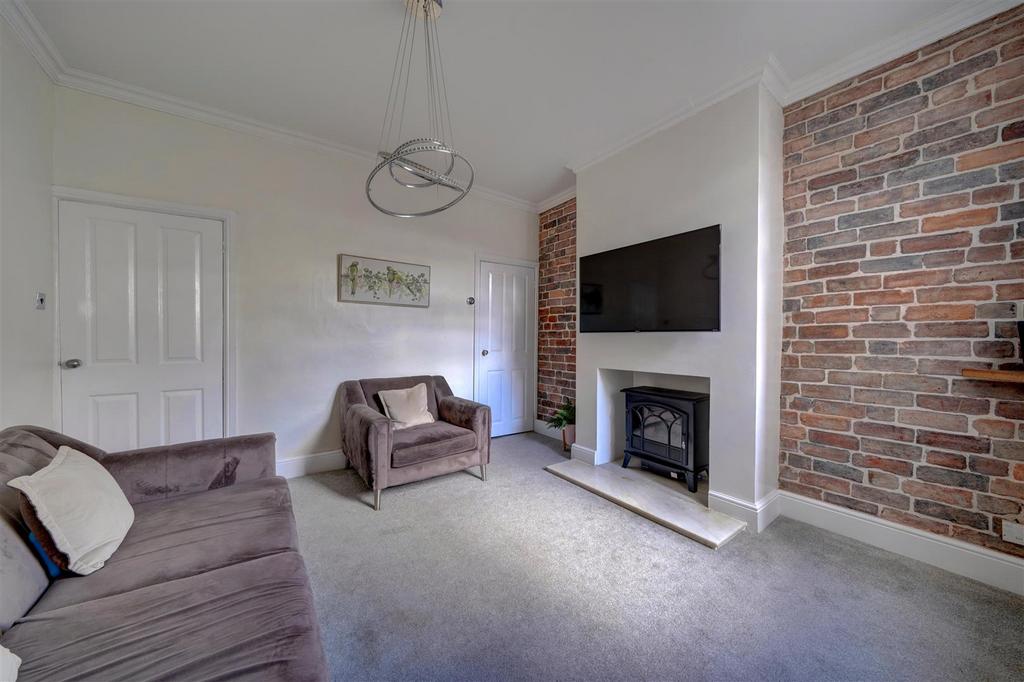 Sutton Road, Kidderminster 2 bed end of terrace house for sale £180,000