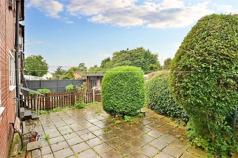 17 Howson Close, Guiseley, Leeds, LS20 9JW